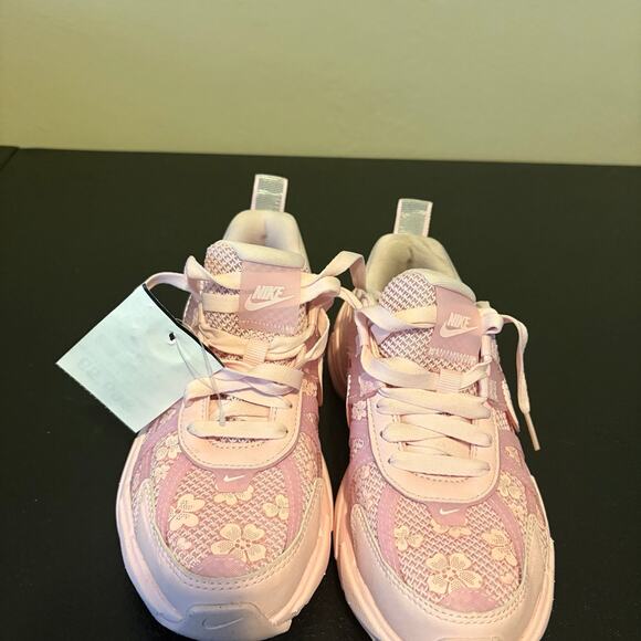 Nike V2K Run Summery Florals Showes — Pink Foam/Arctic Pink size 6 - Picture 2 of 6